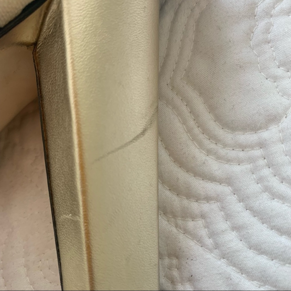 Diane Von Furstenberg Back & White Heels - Picture 9 of 16